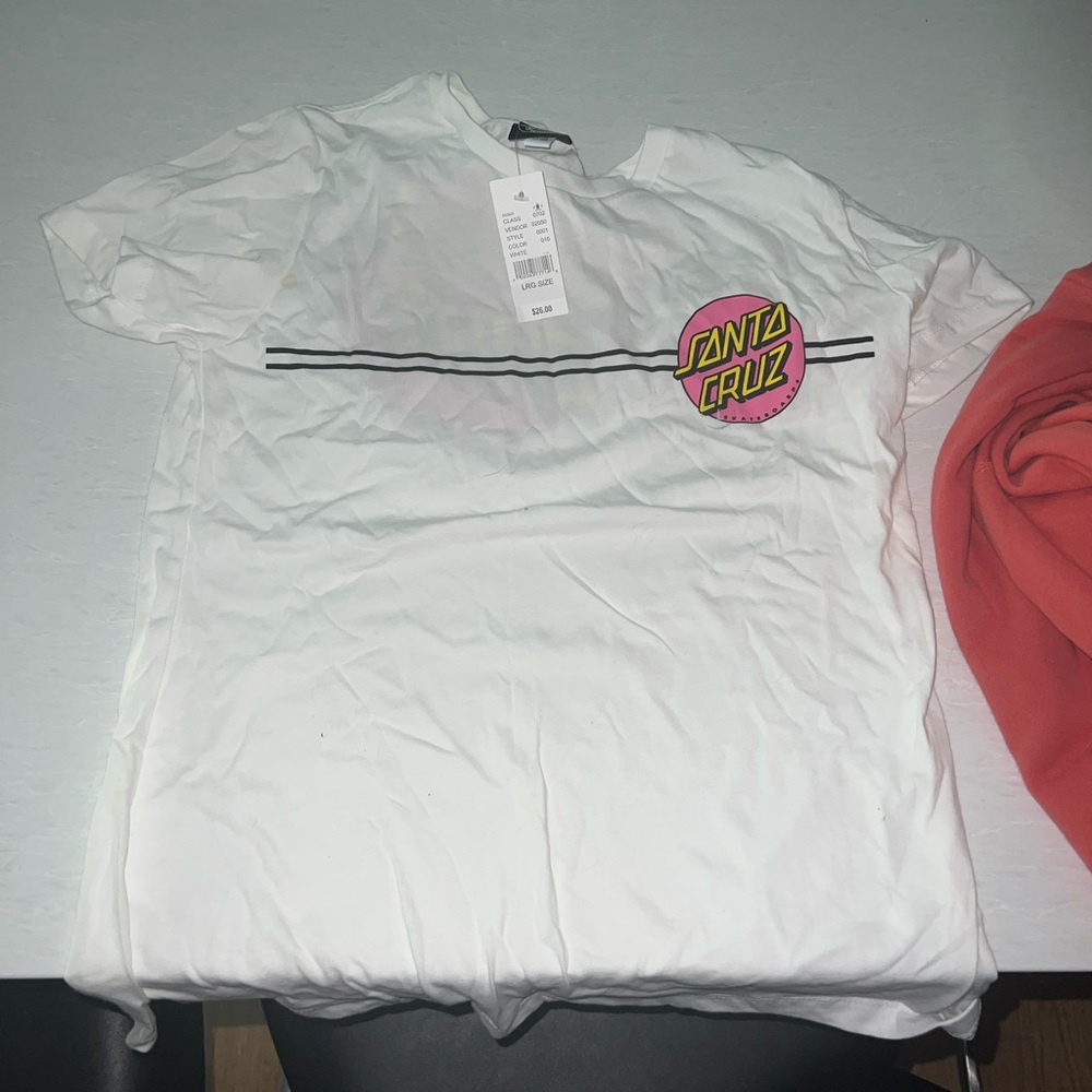 Santa Cruz brand new tshirt
